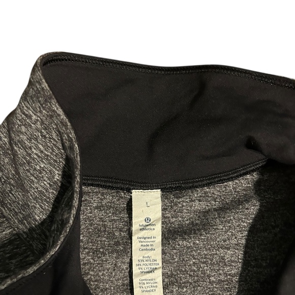 Lululemon Quarter Zip Long Sleeve – Gray/Black Panel Workout Top - Size L - Picture 3 of 3